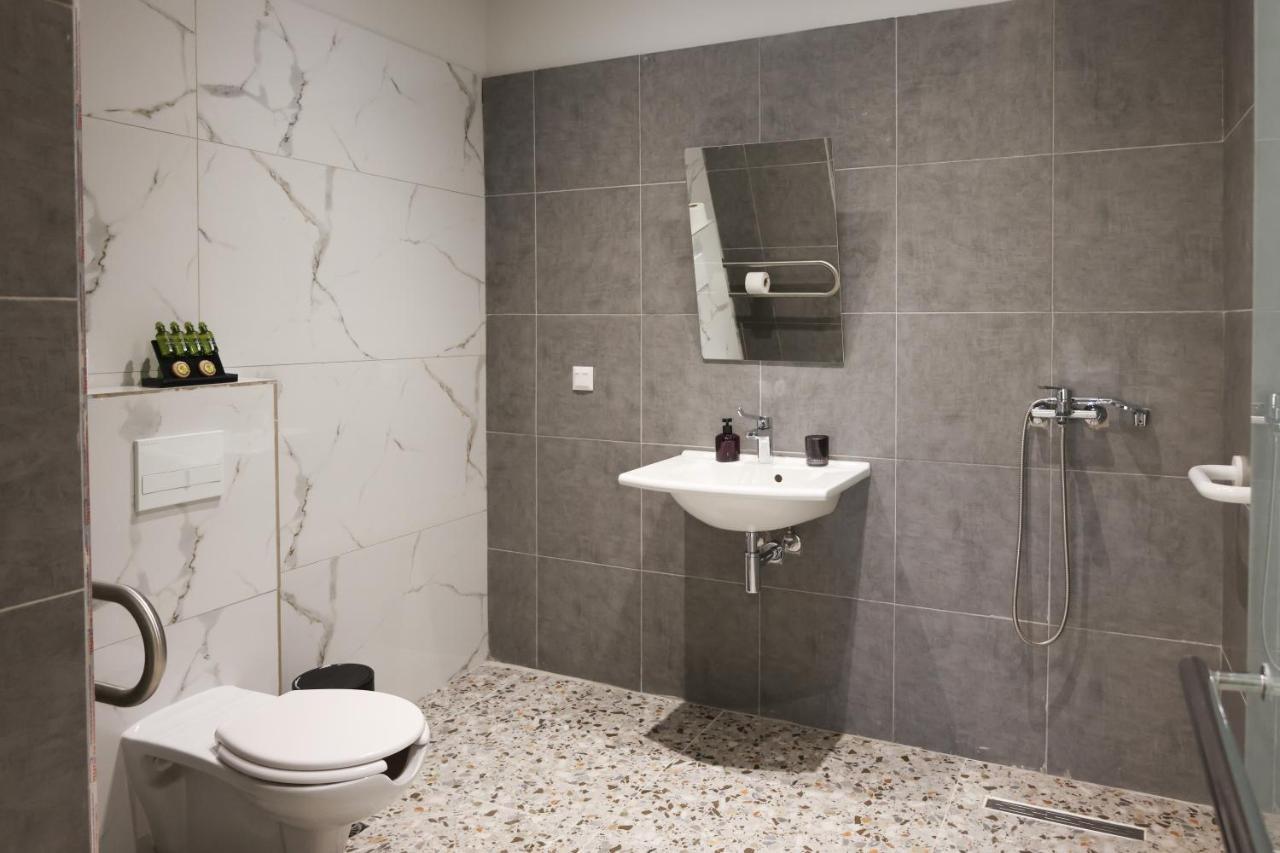 Uphill Unique Boutique Suites Скіатос Екстер'єр фото