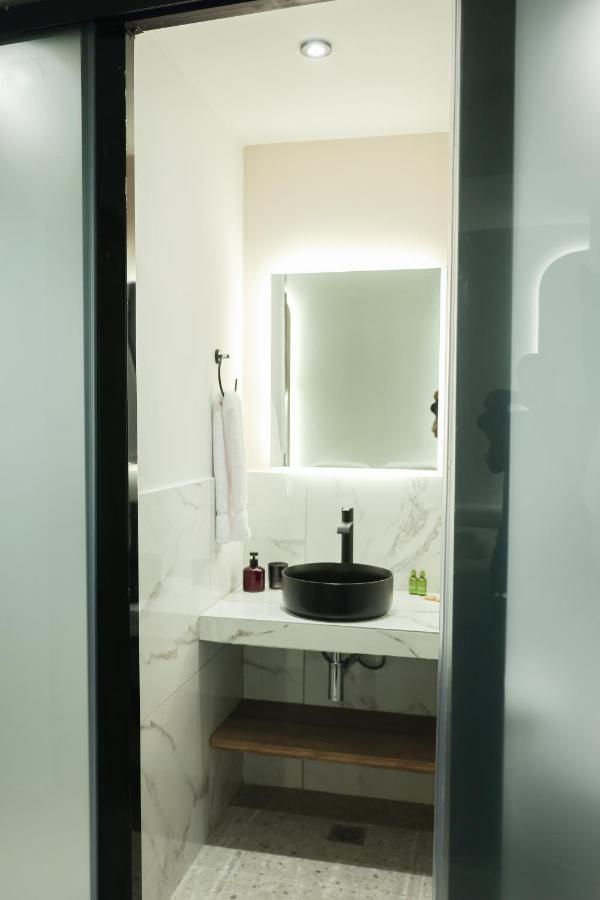 Uphill Unique Boutique Suites Скіатос Екстер'єр фото