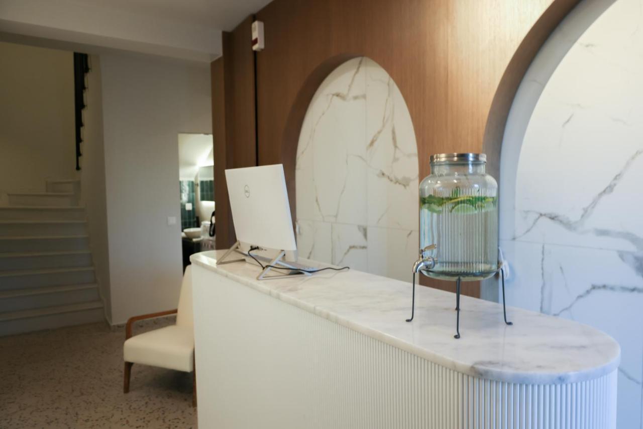 Uphill Unique Boutique Suites Скіатос Екстер'єр фото