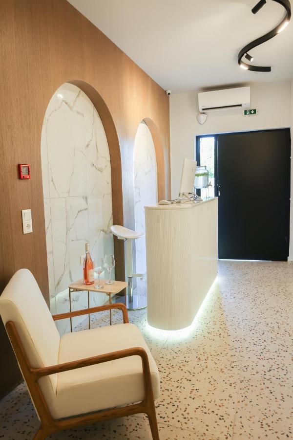 Uphill Unique Boutique Suites Скіатос Екстер'єр фото