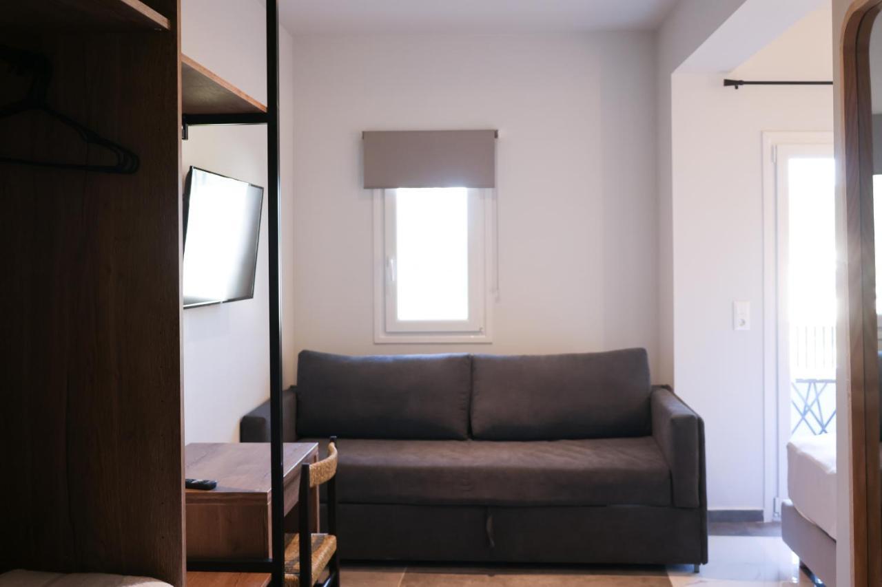 Uphill Unique Boutique Suites Скіатос Екстер'єр фото