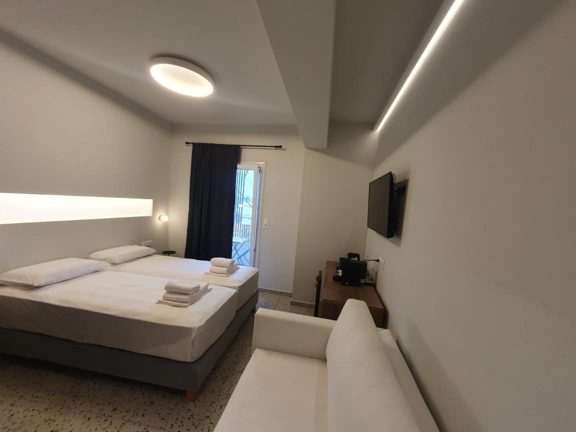 Uphill Unique Boutique Suites Скіатос Екстер'єр фото